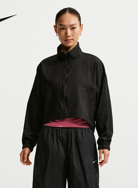 NIKE耐克女子轻薄外套夏季新款皮肤衣透气梭织运动夹克IF0588-010