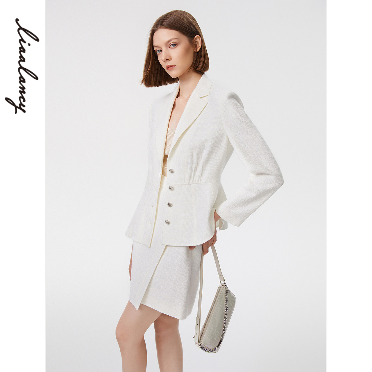 X形廓形 珍珠扣饰 西装翻领