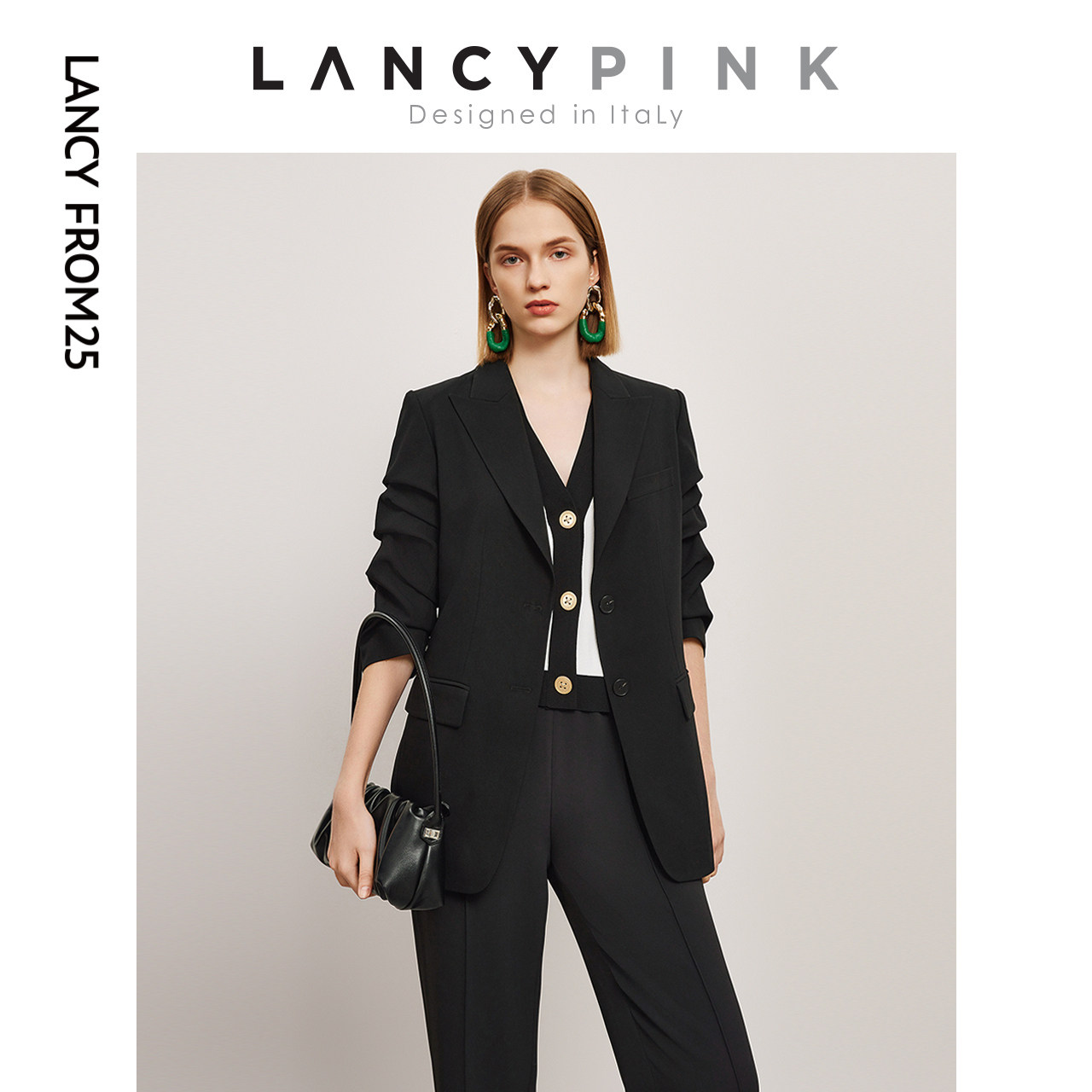 花苞中袖 经典平驳领 直身廓形