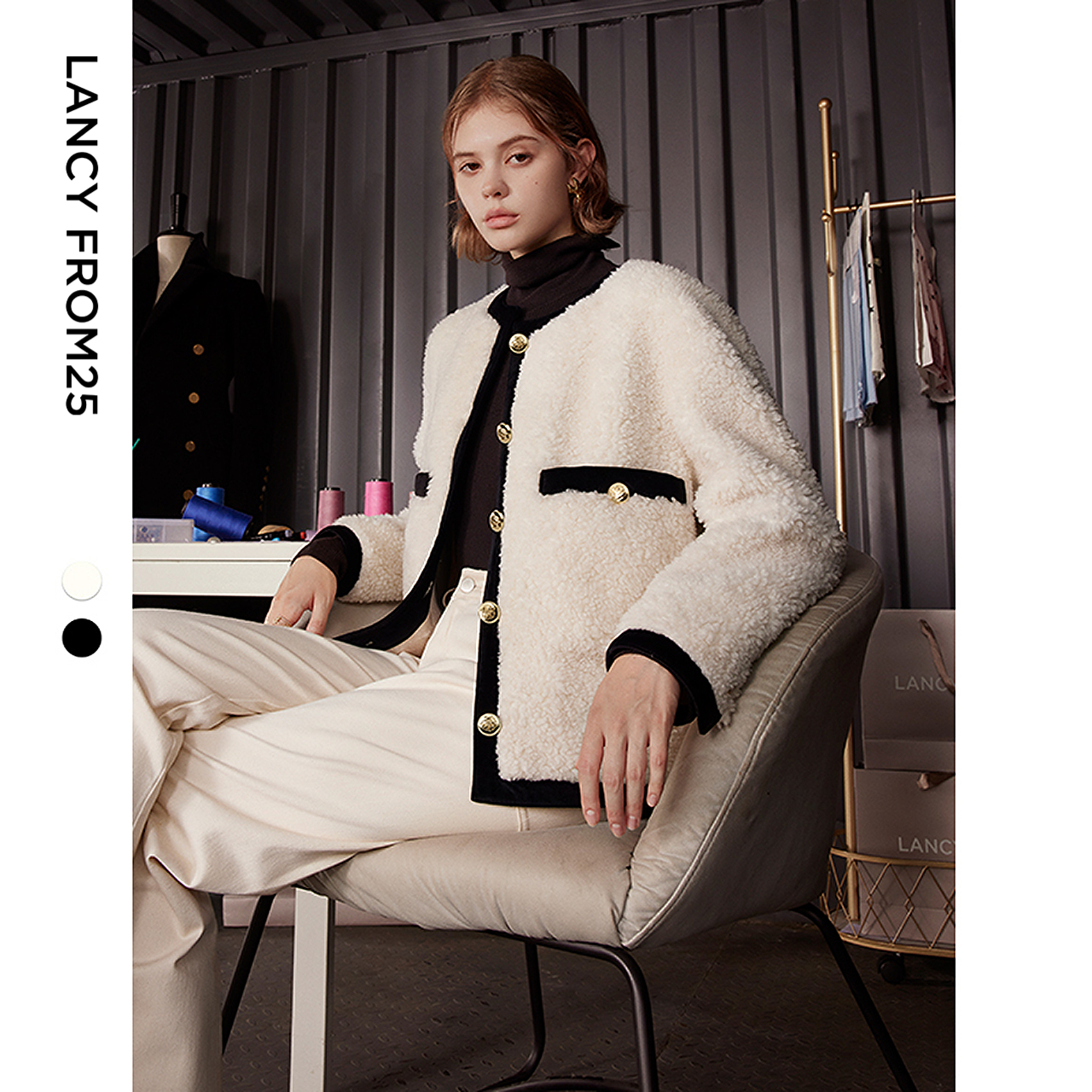 100%绵羊毛 直身廓形 复古金属扣