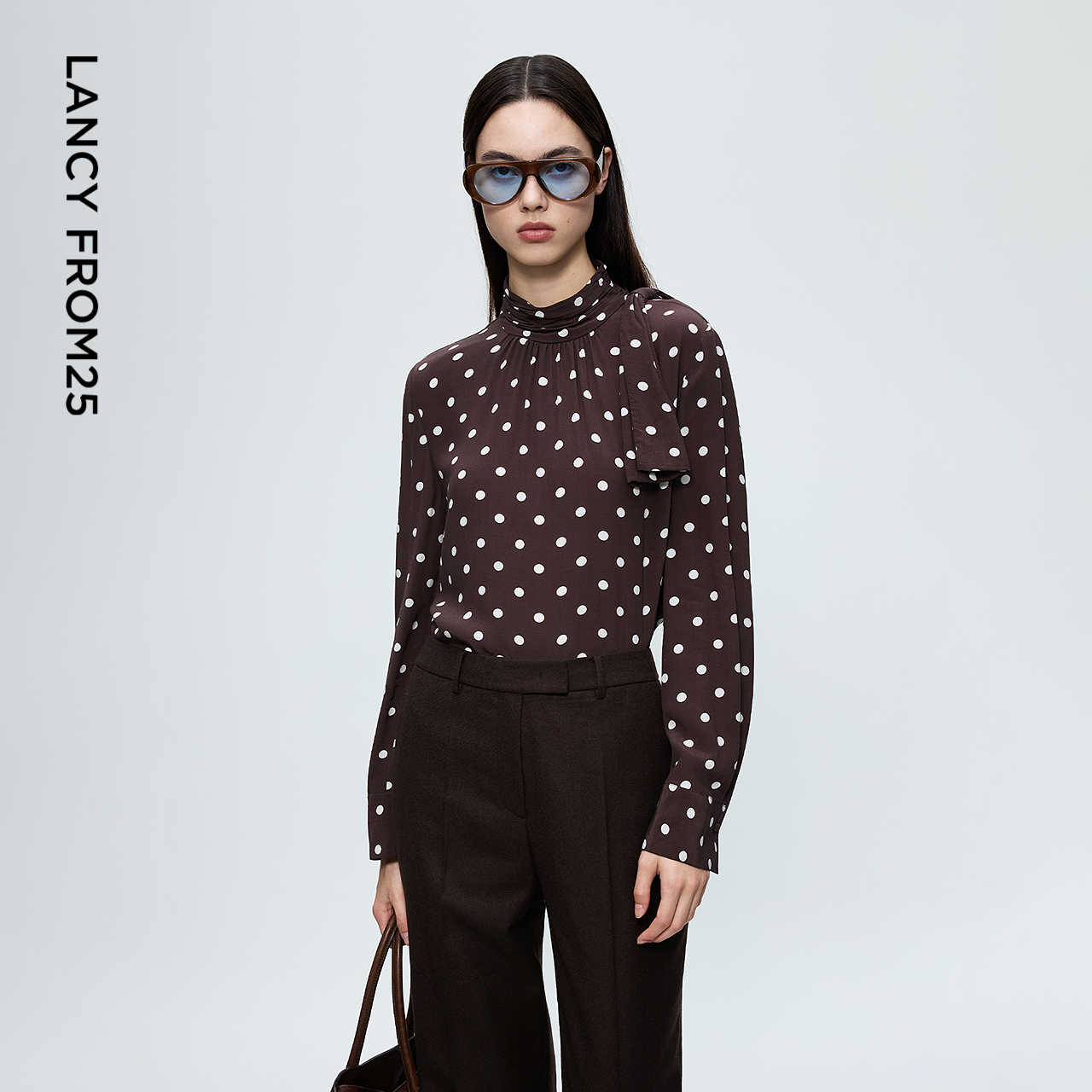 朗姿复古波点堆领印花衬衫气质设计感时尚通勤上衣2025年冬季新款,女装/女士精品,衬衫,淘宝优惠券,粉丝福利购,淘宝优惠卷