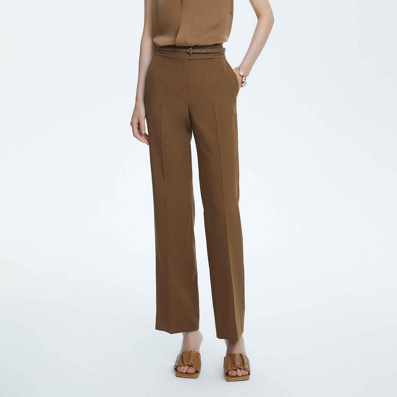 腰袢设计 直筒裤型 便捷插袋