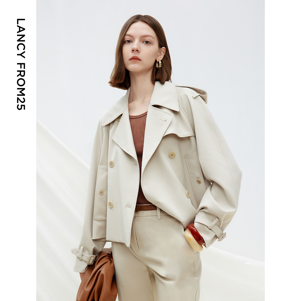 复古双排扣 可调节袖袢 肩袢设计