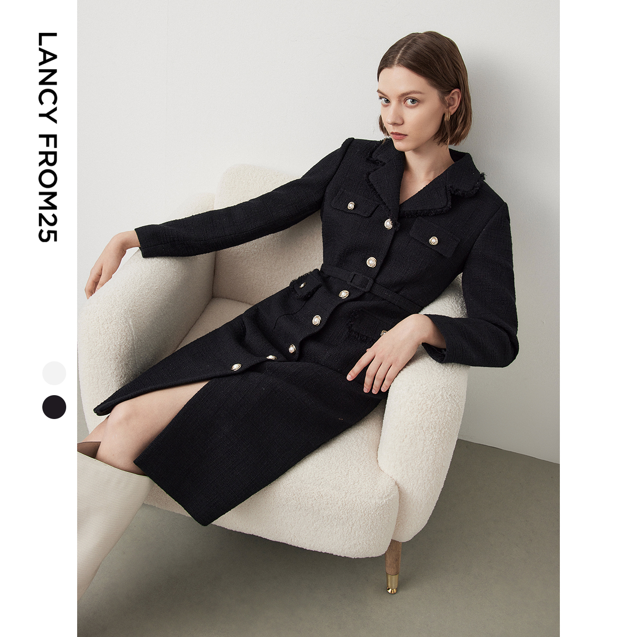 西装驳领 配置腰带 羊毛混纺