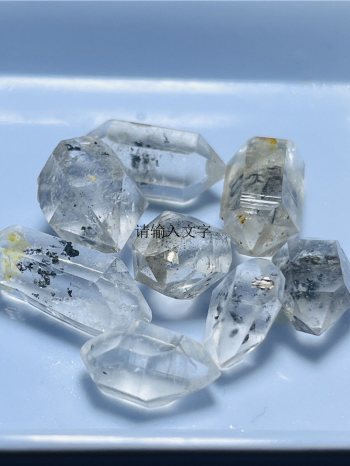 천연 크리스탈 유사 빛나는 다이아몬드 투명한 이상한 돌 표본 원시 돌 장식품 백본 추천 선물 가게 추천