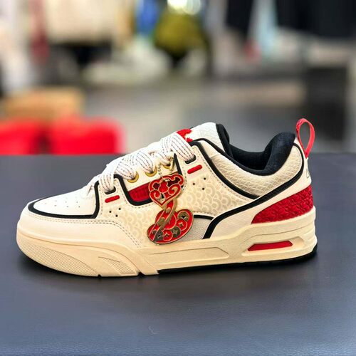 安踏骜杰丨撞色复古板鞋女2025春季新款运动鞋百搭女鞋122518040