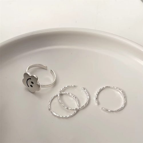 925银笑脸花朵细素圈戒指