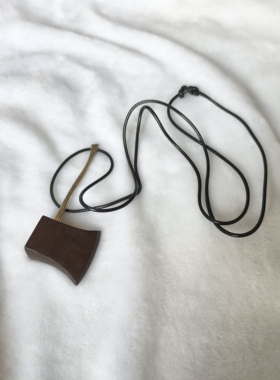 外贸饰品毛衣链服装配饰潮流时尚百搭木质斧头斧子个性长款项链