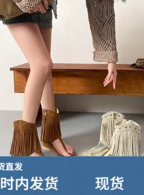 2026年新款坡跟夹趾凉鞋女夏季棕色真皮流苏高跟时尚街头罗马凉靴