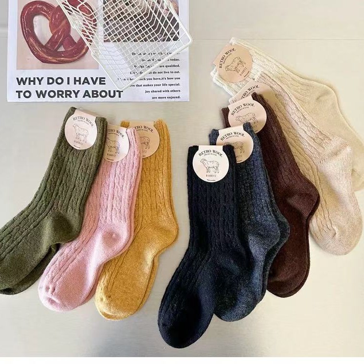 韩国BIARRITZ袜子 冬季含羊毛保暖女袜 麻花纹质感通勤百搭中筒袜