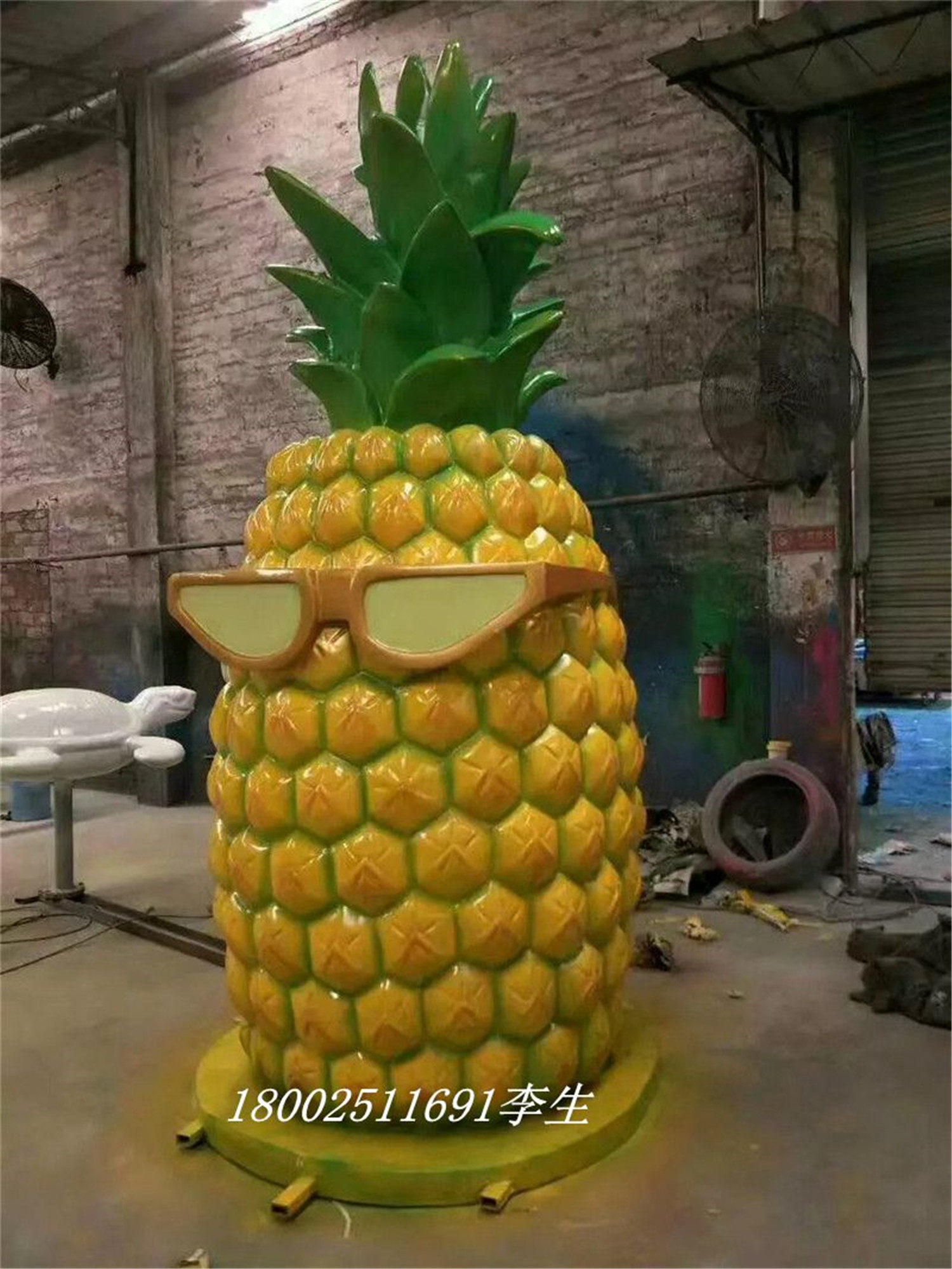 厂家直销海南菠萝模型雕塑户外仿真玻璃钢凤梨造型雕像水果摆件
