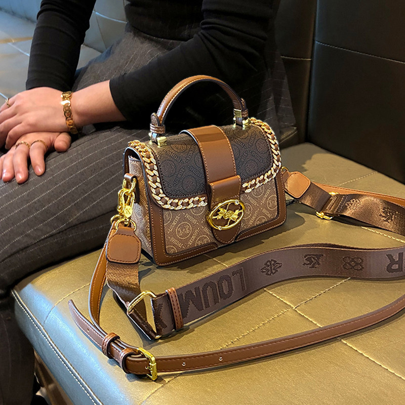 小包包2026新款高级感时尚精致镶钻女包小方包百搭手提斜挎单肩包