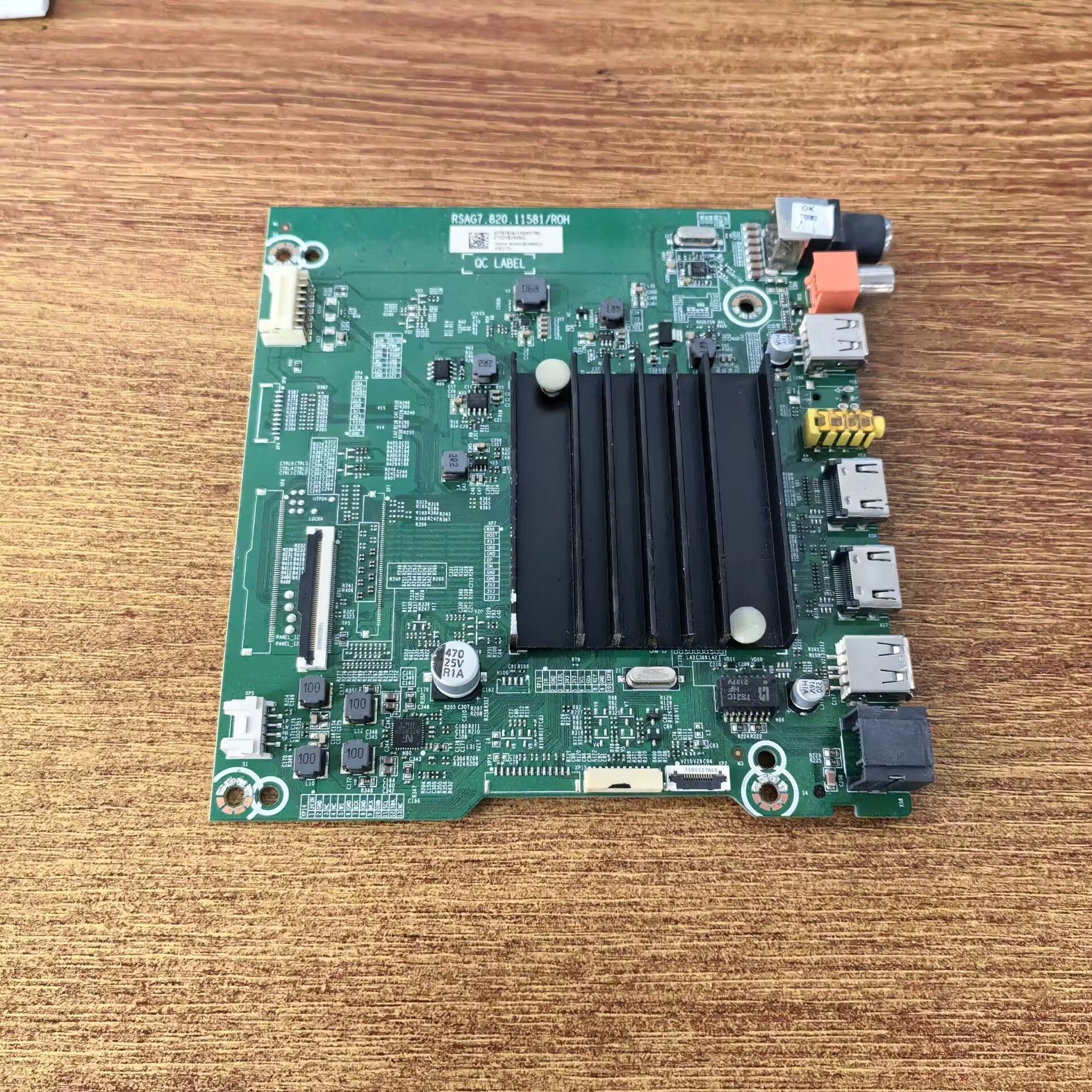 海信70E3F70V1F-R主板RSAG7.820