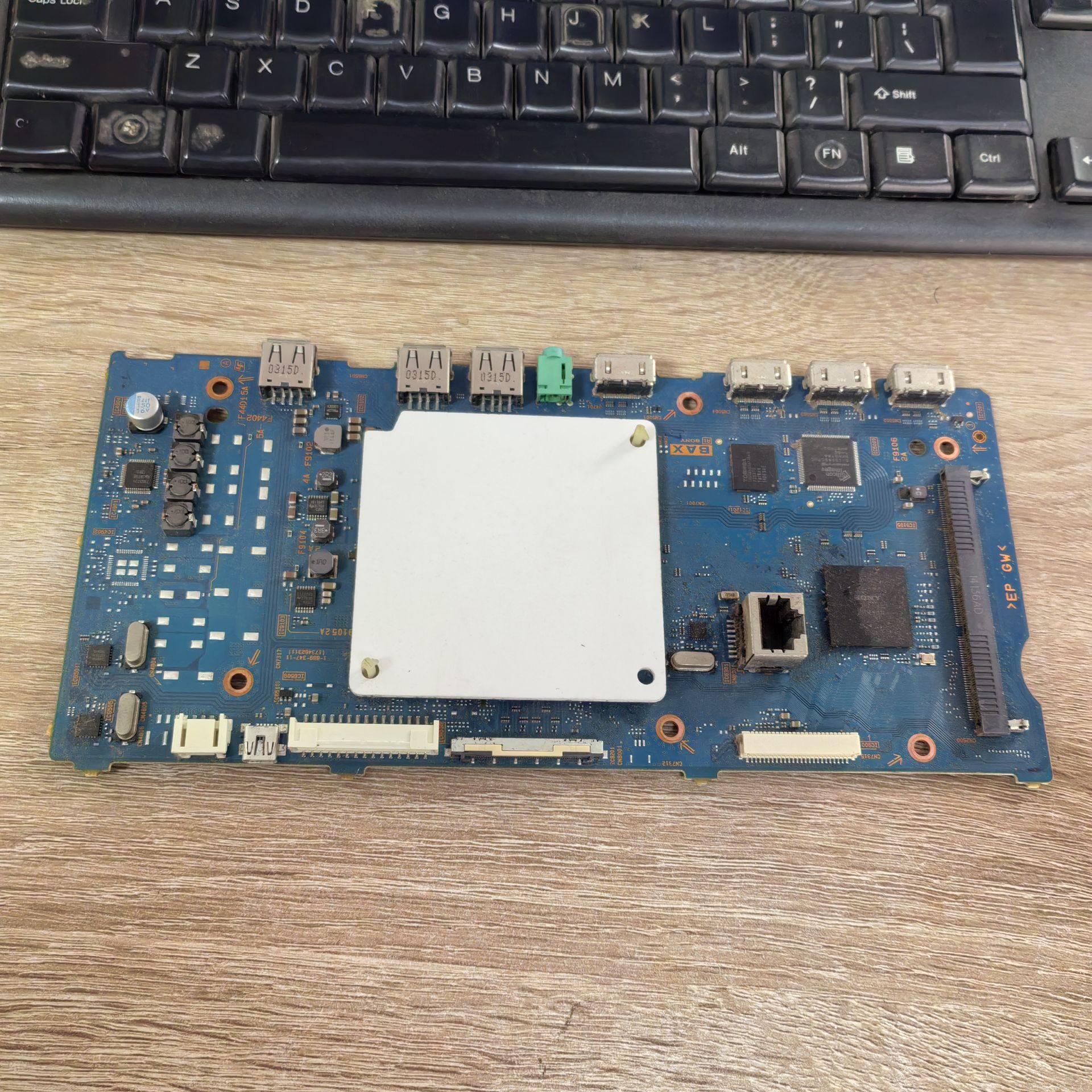 索尼KDL-55W950B主板1-889-347-11 屏LC550EUF(FG)( F1) 实拍 测