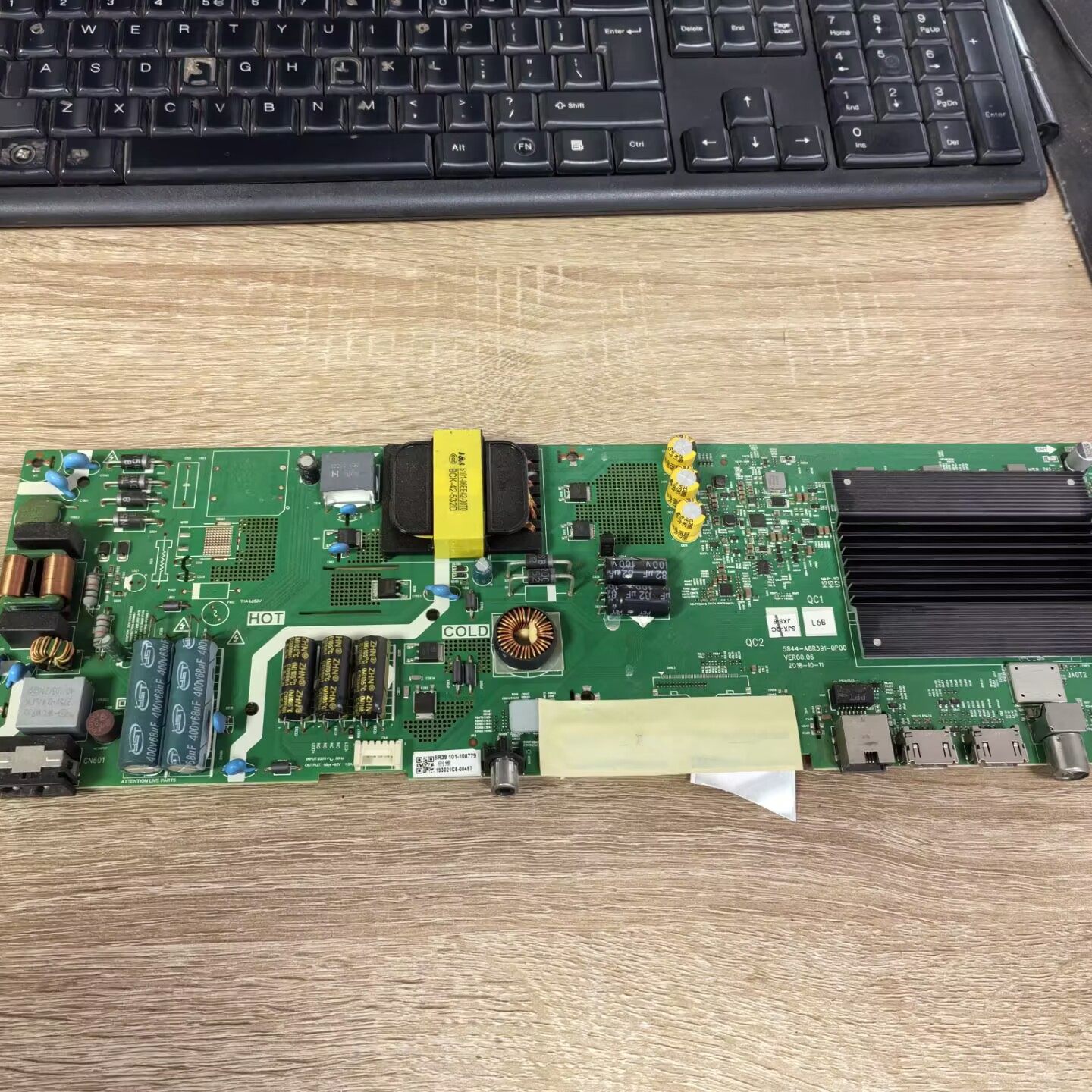 创维55M9主板5844-A8R391-0P00