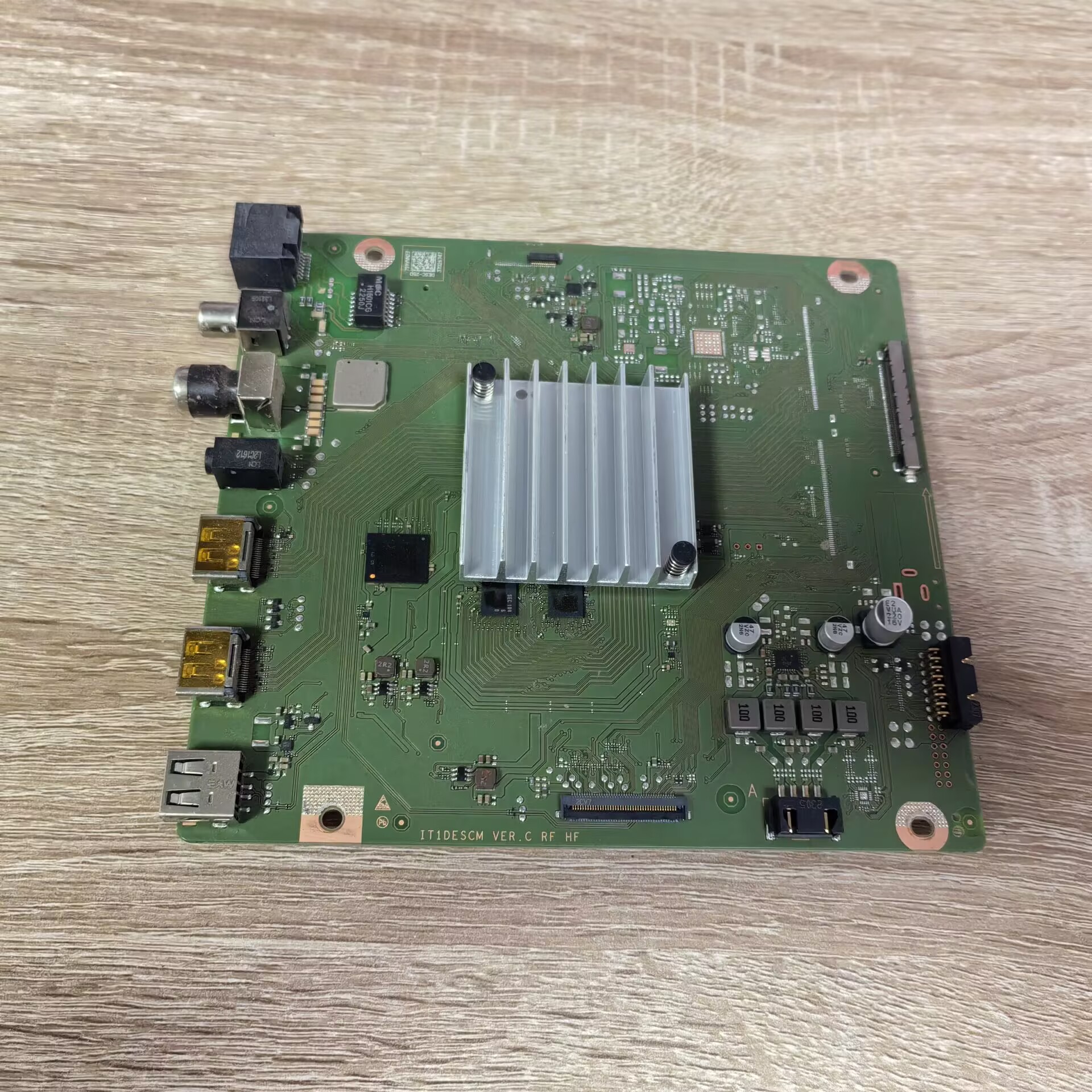 华为HD55DESA液晶主板IT1DESC