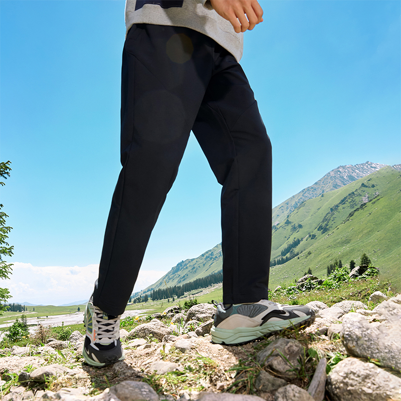 简约直筒卫裤361运动裤男