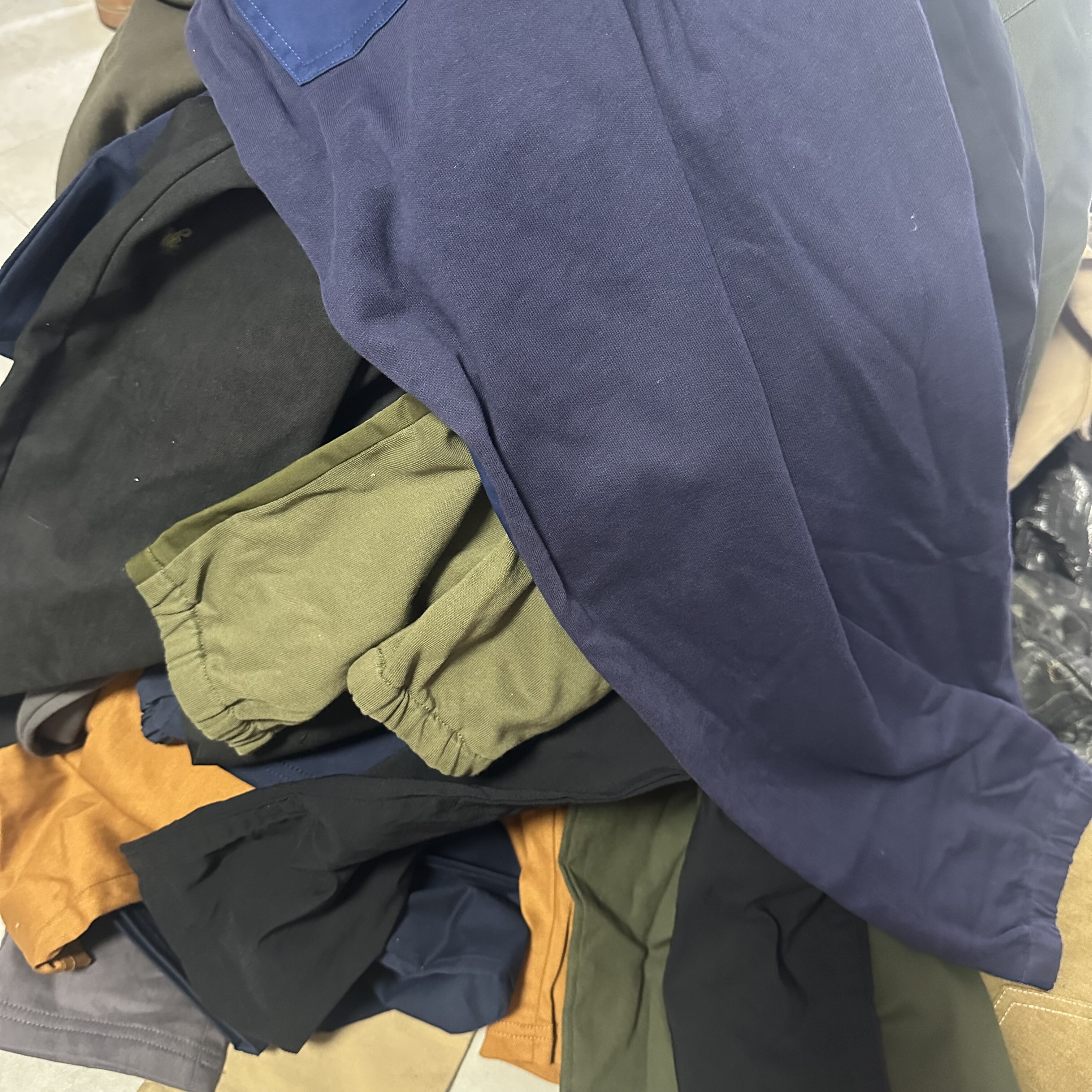 出口日单KRM元单 男女小中大童休闲裤运动裤 120-170多色杂款特