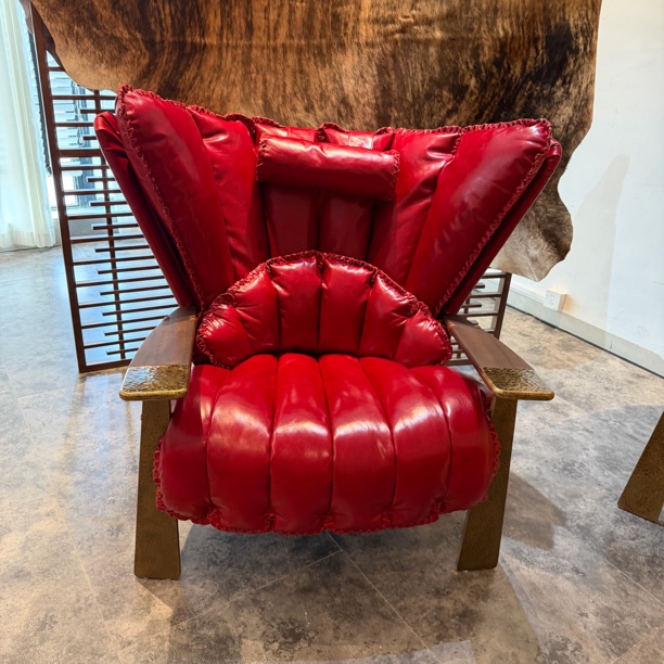 茶室会所高奢真皮椅轻奢主人椅头层牛皮油蜡皮沙发椅东方战神椅sz