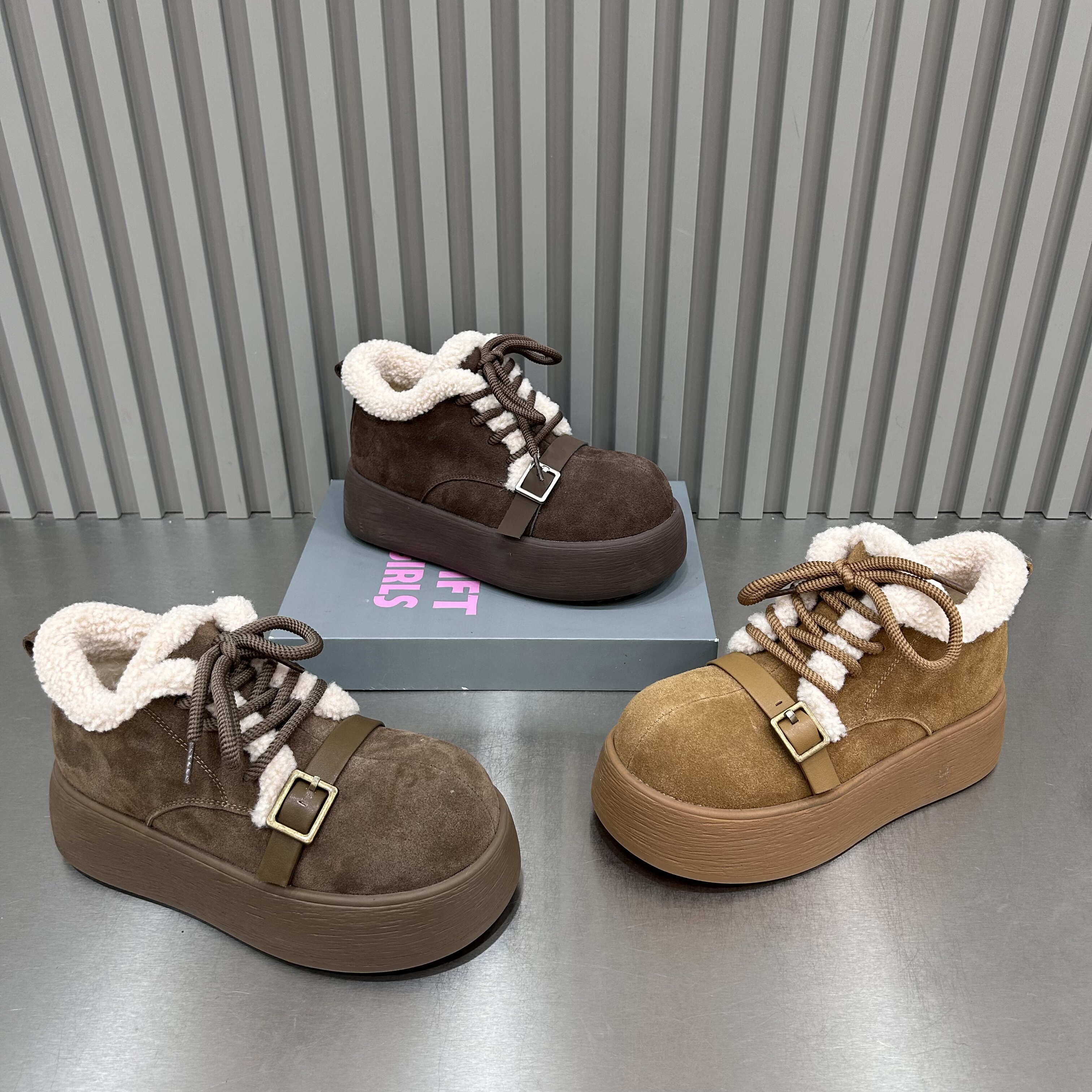 2025冬季新款磨砂皮羊毛拉带圆头厚底勃肯鞋女时尚休闲雪地靴防滑