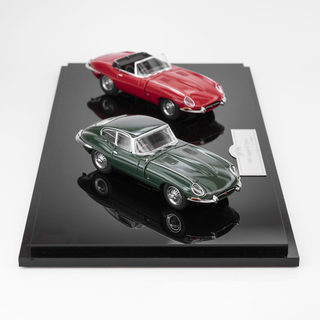 新款收藏1961款捷豹 E-Type GFCC 1:64 老爷车仿真合金汽车模型开