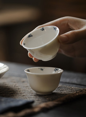 草木祠陶瓷小茶杯主人杯新中式手绘诗文品茗杯复古闻香杯功夫茶具