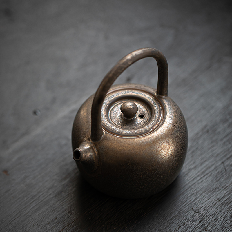 草木祠陶瓷鎏金瓷柄提梁壶