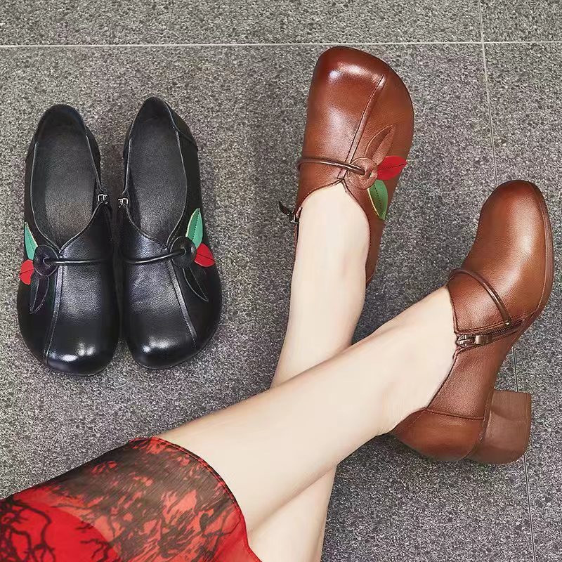 头层牛皮中跟春秋女鞋民族风手工妈妈鞋单鞋软底防滑中老年广场舞