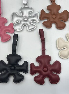 跨境pu皮五瓣花包包挂件可调节按扣6色怪花朵挂饰可爱简约小饰品