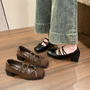女蝴蝶结浅口粗跟玛丽珍鞋 41到43胖脚宽肥复古方头小皮鞋 女鞋 大码