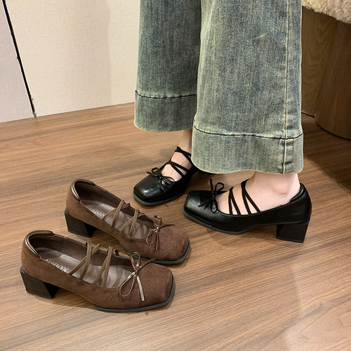 大码女鞋41到43胖脚宽肥复古方头小皮鞋女蝴蝶结浅口粗跟玛丽珍鞋