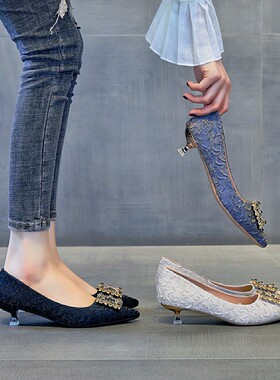 胖脚宽脚女鞋高跟鞋大码41一43法式少女3cm小跟鞋细跟尖头单鞋春