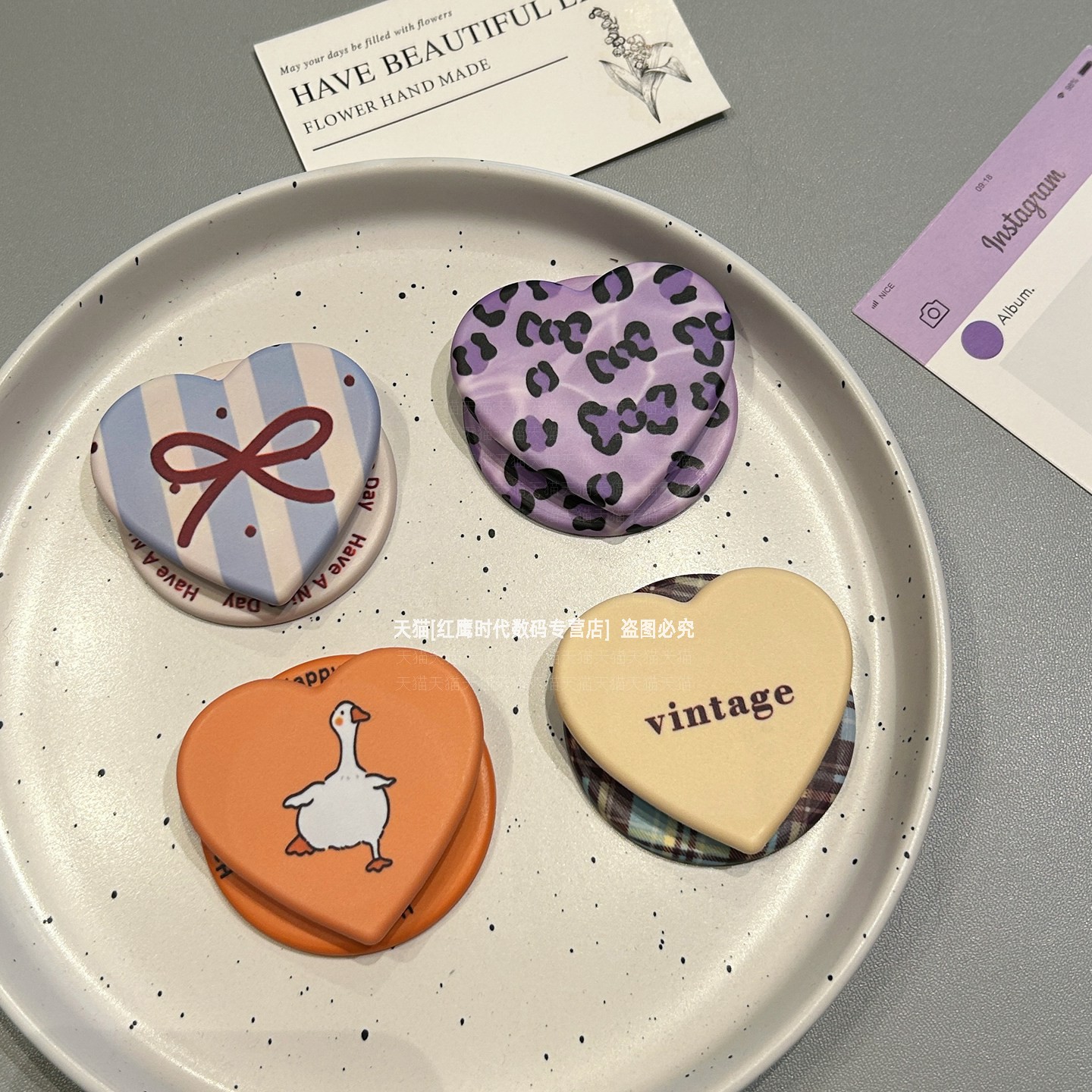 简约韩系ins字母卡通磁吸气囊