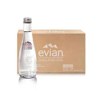 法国evian依云矿泉水玻璃瓶装330ml整箱天然弱碱性高端饮用矿泉水