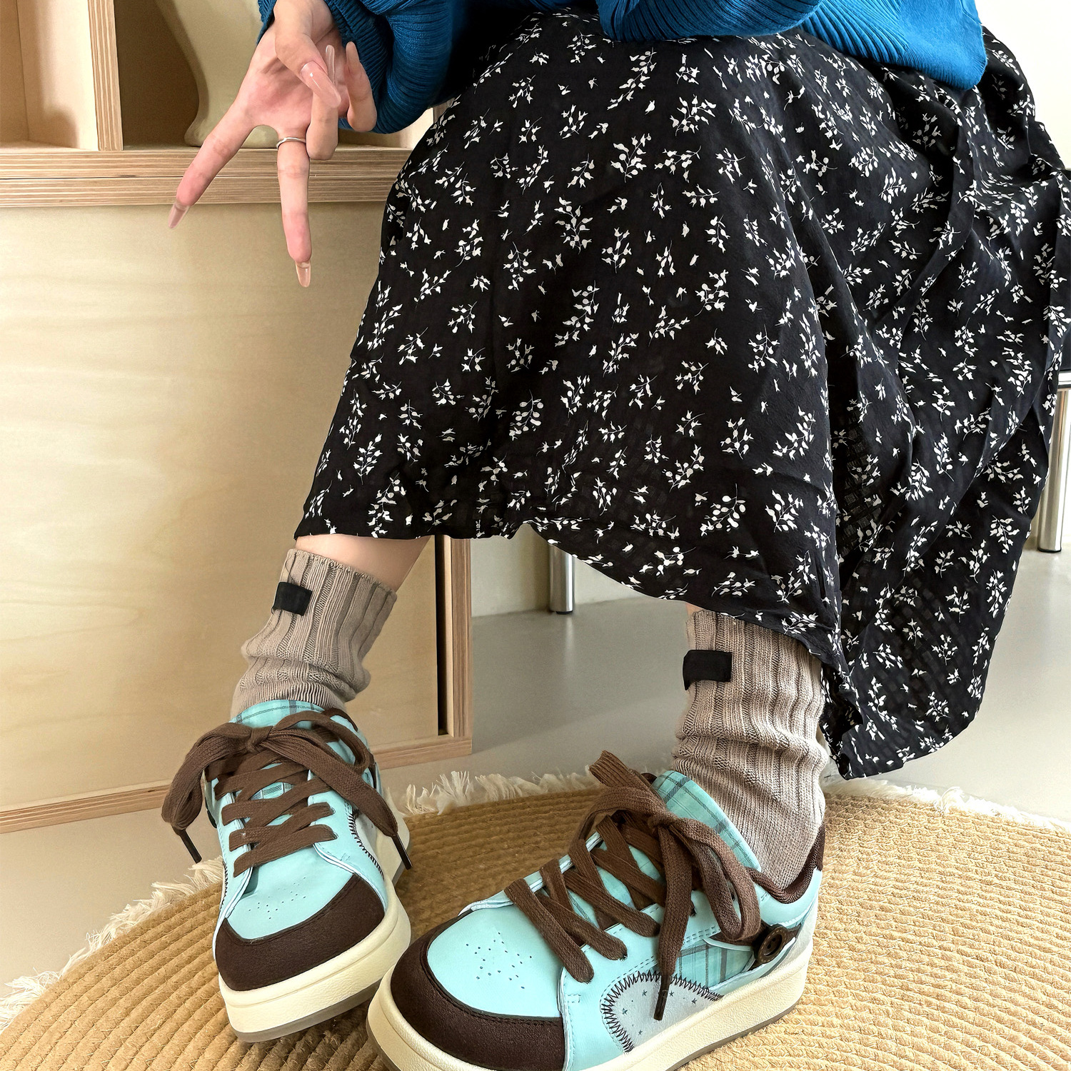 厚底板鞋子女款2025新款秋冬女鞋