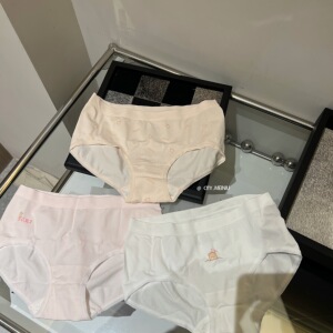 美妞之城 中大童儿童内裤三角裤子 超超软 很舒服的 一盒三条装