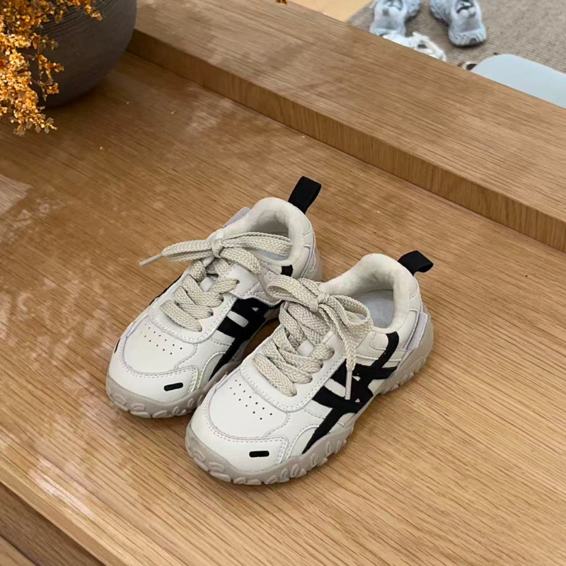 儿童皮质版加绒加厚二棉运动鞋