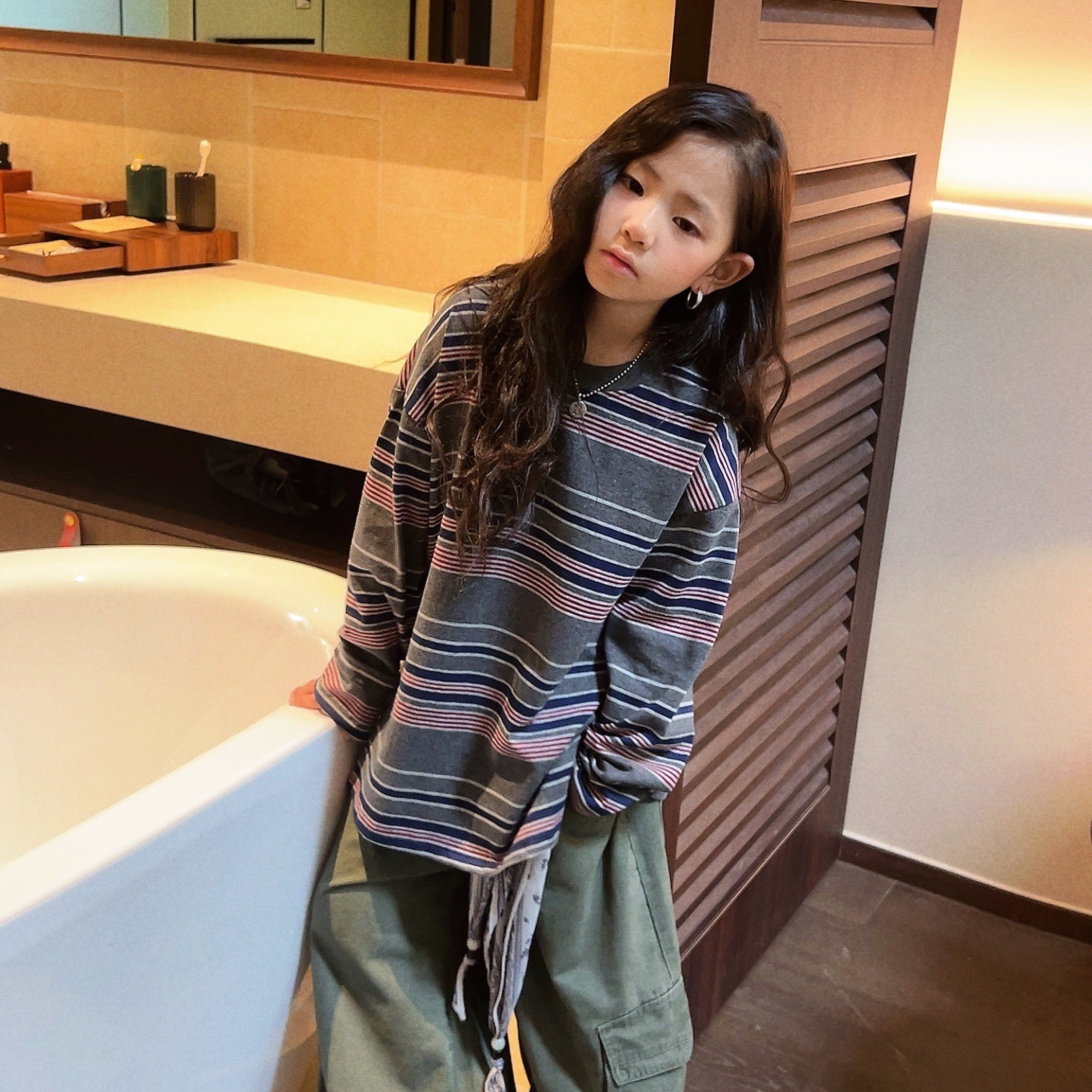 女童洋气秋季新款条纹百搭T恤