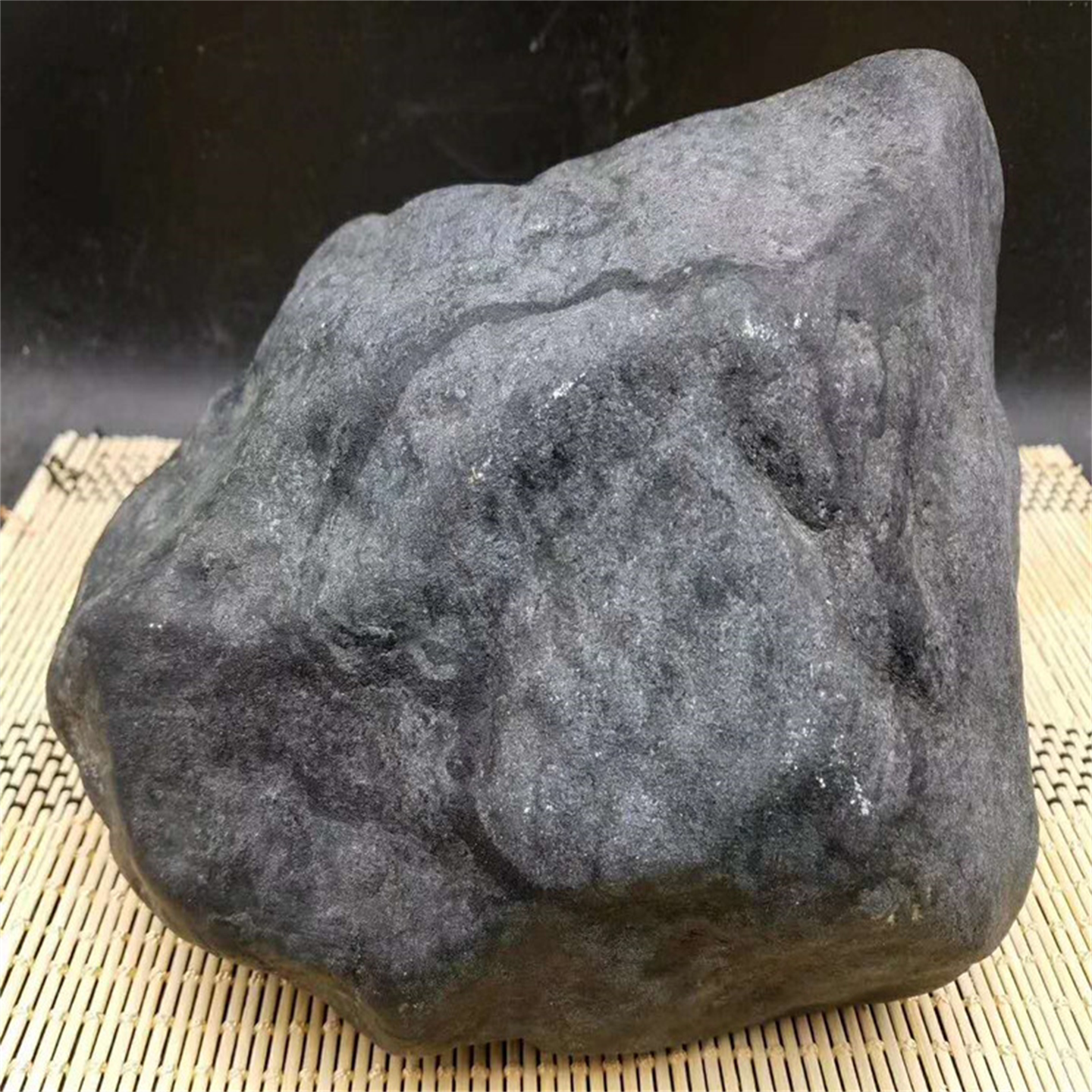 玉石手镯原石老坑翡翠原石