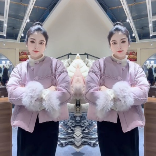 韩系潮流轻奢2025冬季紫色短款显白毛毛袖口刺绣重工无帽棉服外套