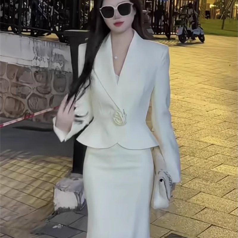 正肩香风外套包臀裙小众套装