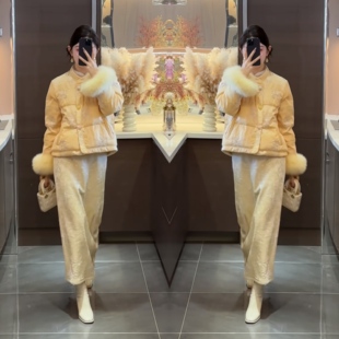 网红冬季2025开衫黄色清新可爱俏皮甜美温柔毛毛袖口棉服外套穿搭