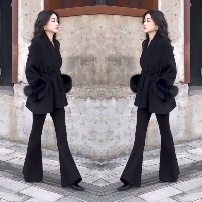 御姐上衣搭配修身微喇裤潮