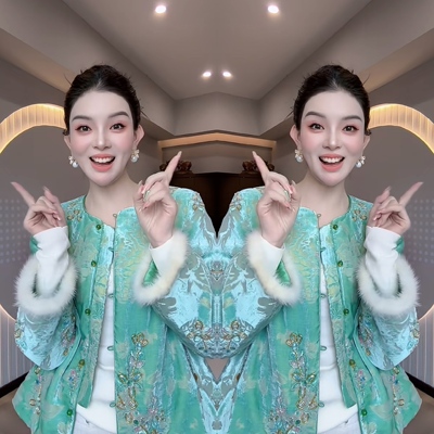 刺绣重工文艺典雅毛袖外套穿搭