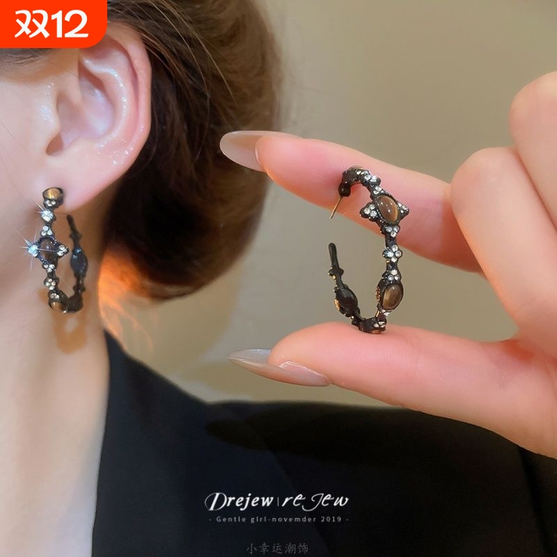 欧美复古黑色耳圈女小众设计感高级轻奢气质百搭耳环2025新款耳饰
