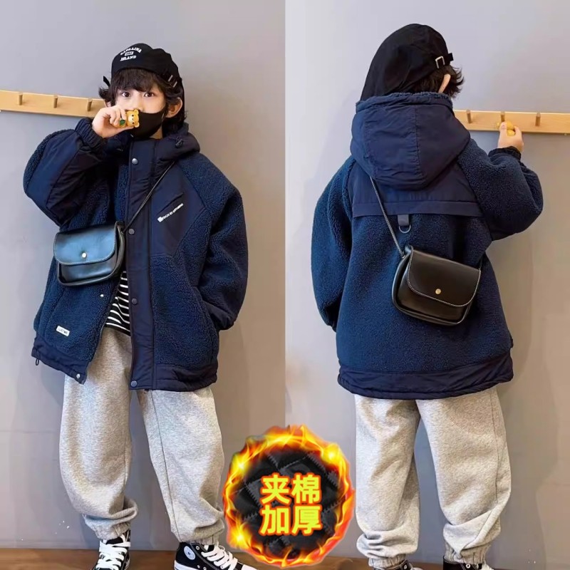 男童羊羔绒外套秋冬款2025新款儿童冬季夹棉加厚毛毛衣中大童冬装
