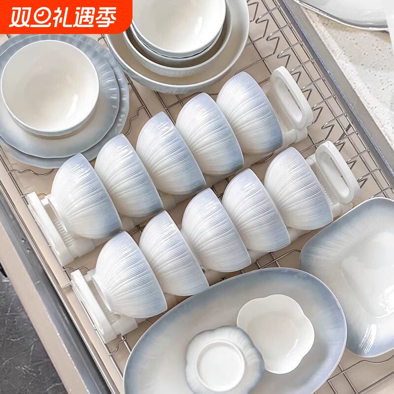 新婚实用礼物餐具釉下彩碗碟套装家用2025新款高颜值碗盘乔迁高温