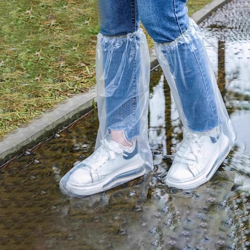 一次性防水鞋套雨鞋下雨天防滑塑料加厚耐磨脚套防雨高筒长筒暴雨