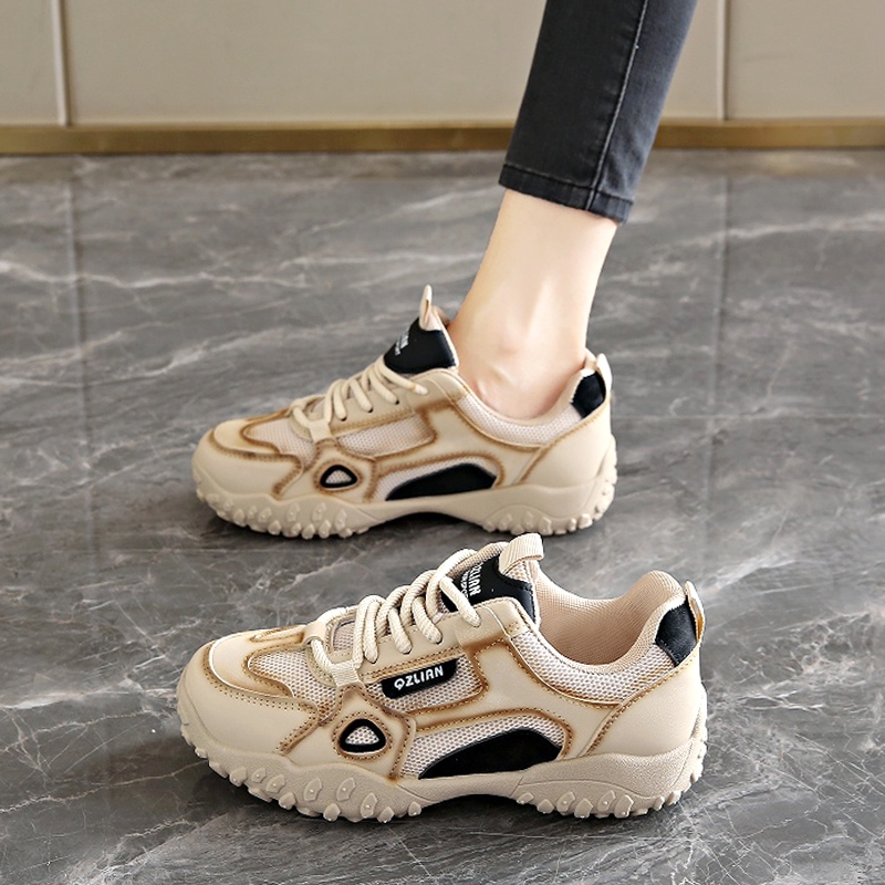 啄木鸟透气女鞋秋季2025新款网面轻便运动鞋户外防滑软底不累脚登