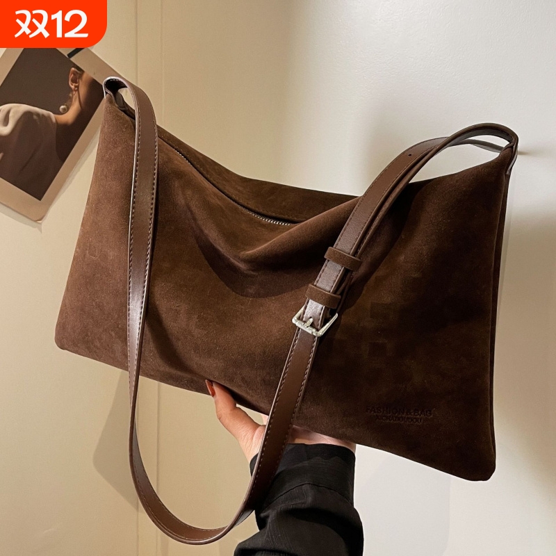 慵懒风复古磨砂麂皮绒新款女包